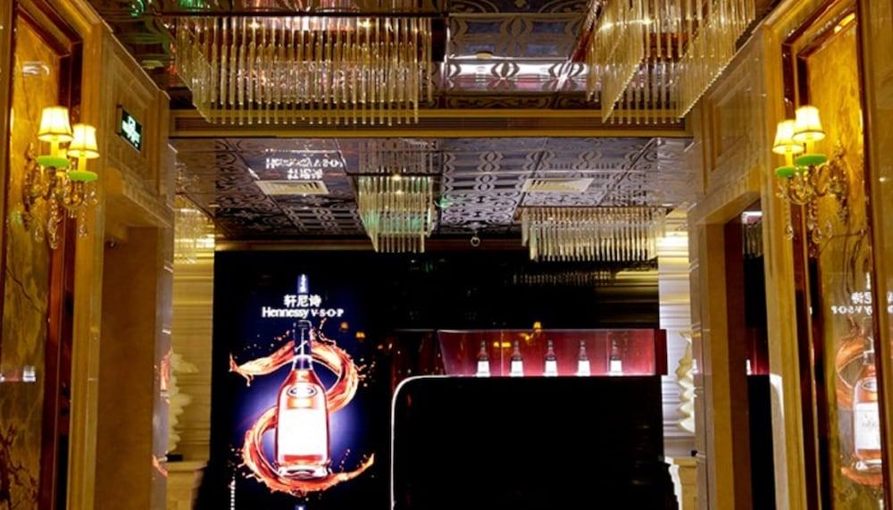 Mandarin Hotel Cantón Exterior foto
